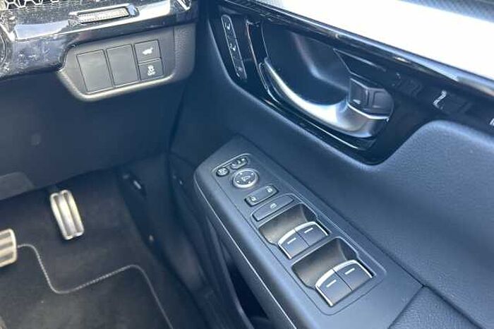 Honda CR-V Hybrid 2.0 i-MMD (184ps) Advance Tech e:PHEV eCVT 