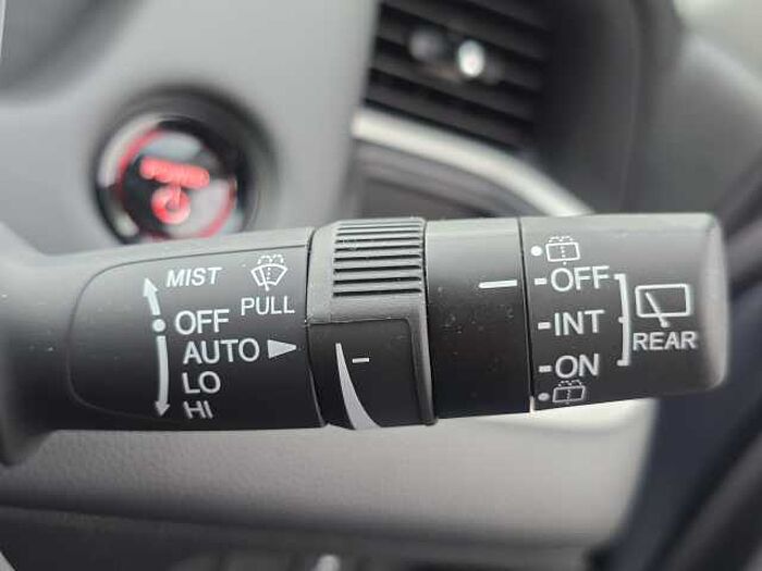 Honda Jazz Hybrid 1.5 i-MMD (122ps) Advance eCVT 