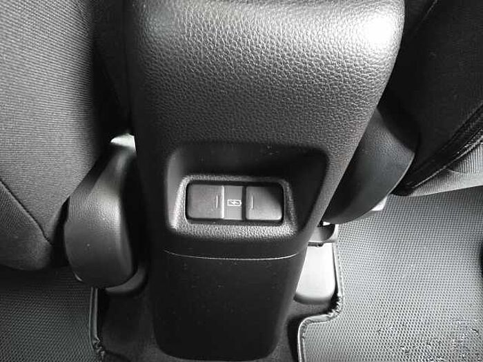 Honda Jazz Hybrid 1.5 i-MMD Hybrid Crosstar Advance 5dr eCVT 