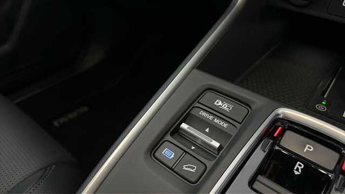 Honda CR-V Hybrid 2.0 ePHEV Advance Tech 5dr eCVT 