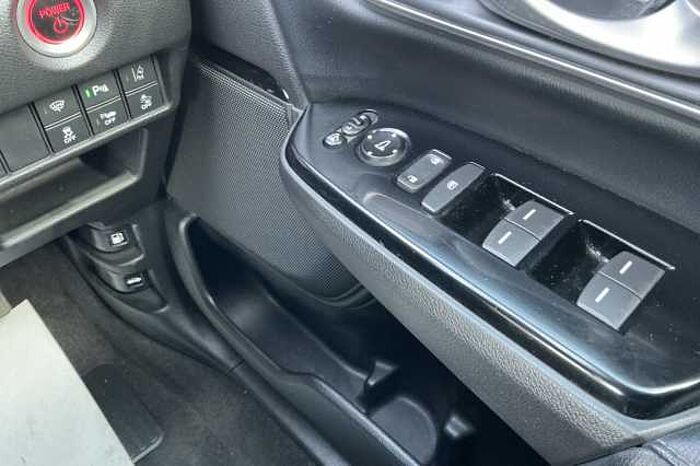 Honda CR-V Hybrid 2.0 i-MMD Hybrid SR 2WD 5dr eCVT 